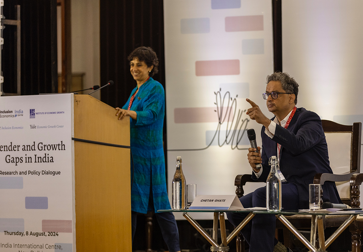 Chetan Gate and Rohini Pande at the event.