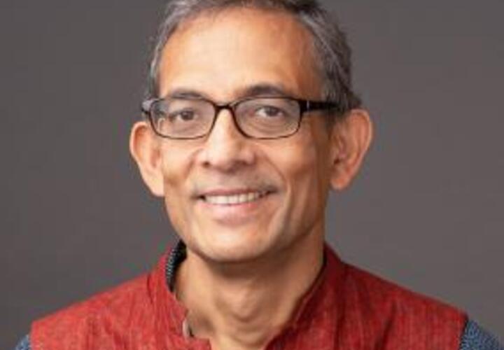 Headshot of Abhijit Banerjee